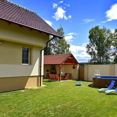 Turovec Feriehus Tábor